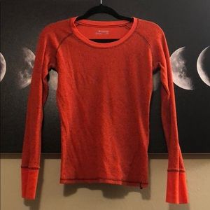 The most comfortable burnt orange thermal top.